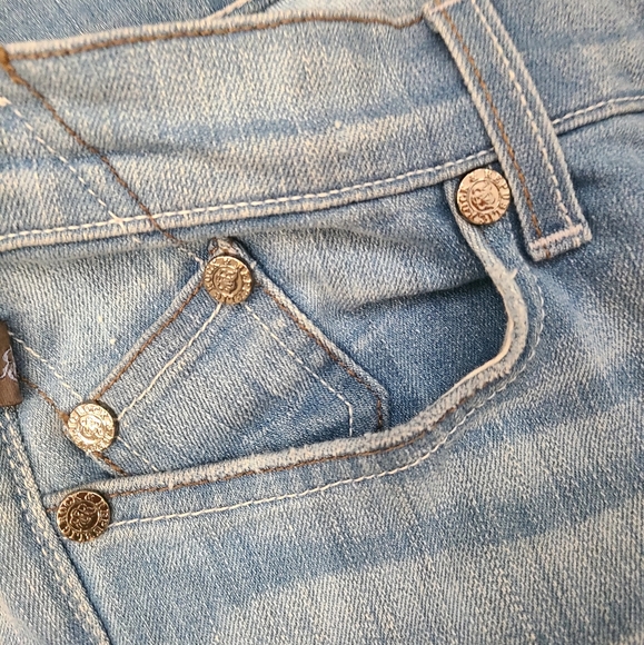 Rock and Republic Flare Jeans - Picture 8 of 9